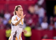 1xBit体育竞技-欧预赛场上激烈较量，球员尽显实力