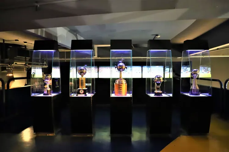 包含布宜诺斯艾利斯独立小将表现抢眼,劲旅添新力量的词条 包含布宜诺斯艾利斯独立小将表现抢眼,劲旅添新力量的词条