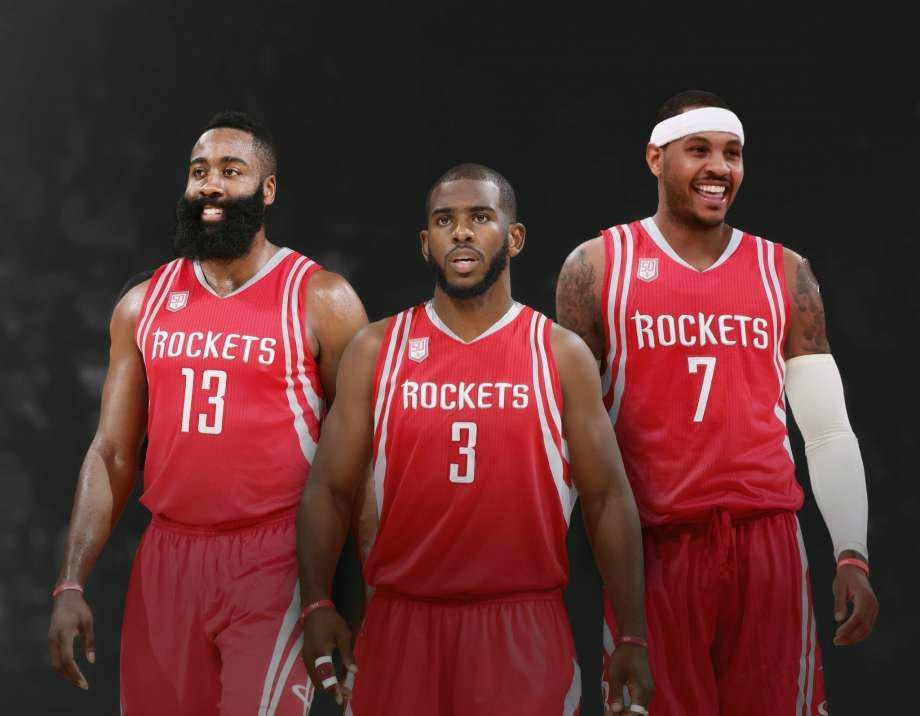 火箭团队配合默契，取得胜利