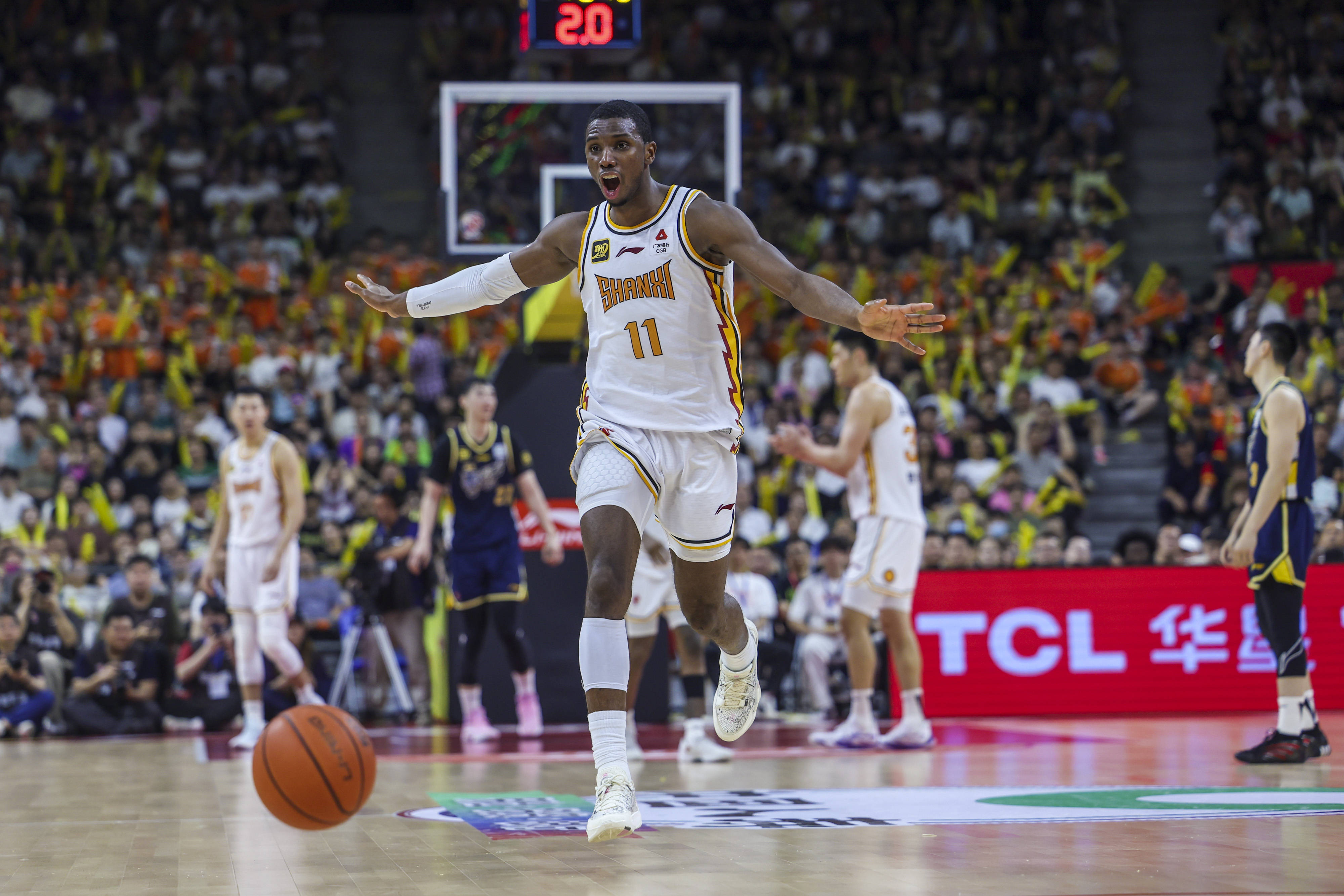 包含世界杯男篮比赛全程精彩，谁能问鼎冠军？的词条