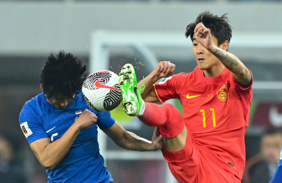 国足表现抢眼，备战国际足球挑战，球迷期待的简单介绍