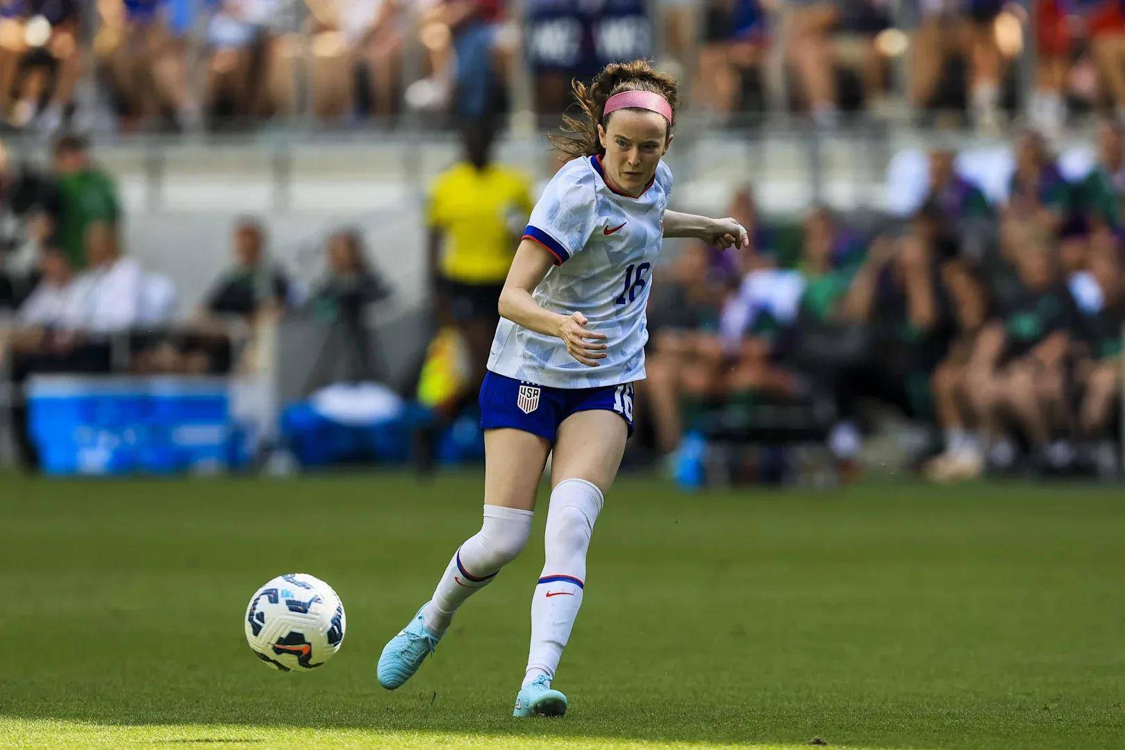 关于美国女足代表团在比赛中展现强大实力的信息 关于美国女足代表团在比赛中展现强大实力的信息