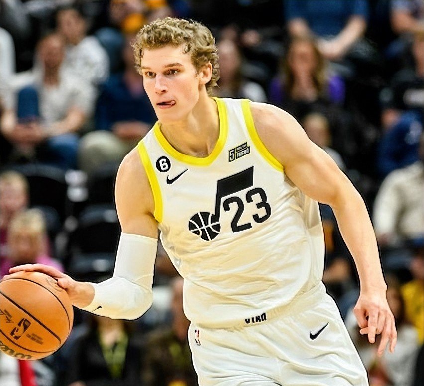 包含爵士主帅力挺球队表现，信心十足进军季后赛的词条