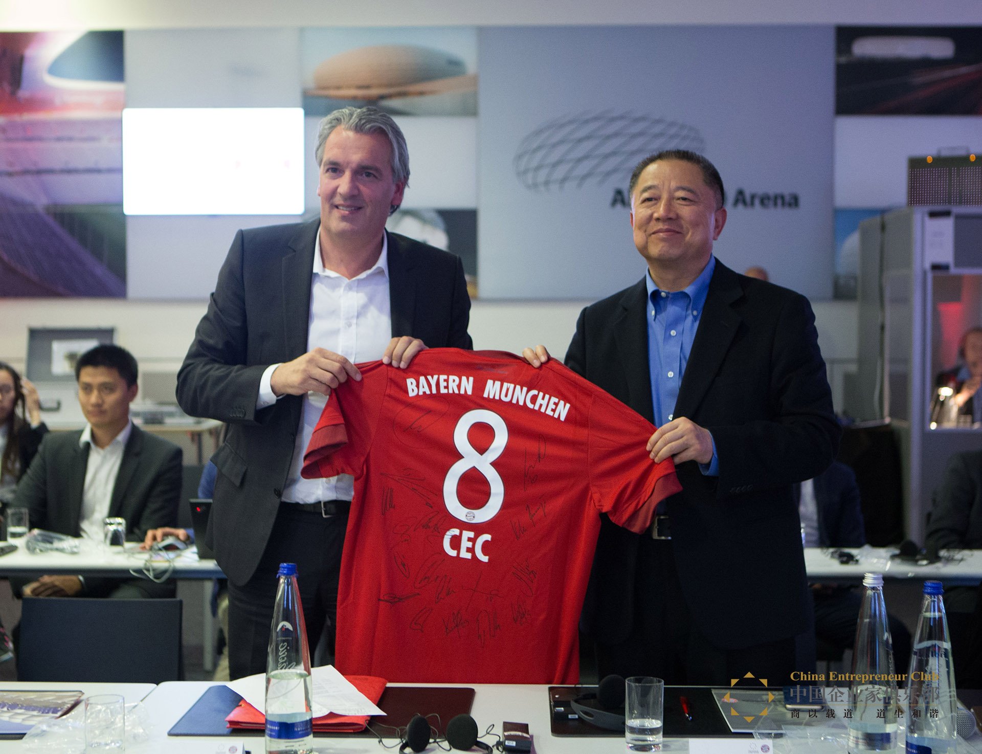 拜仁慕尼黑教练团队调整阵容，寻求连胜契机的简单介绍