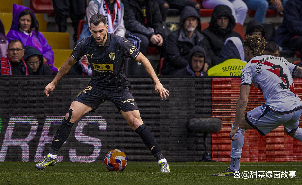 包含瓦伦西亚再胜一仗，保持不败战绩的词条