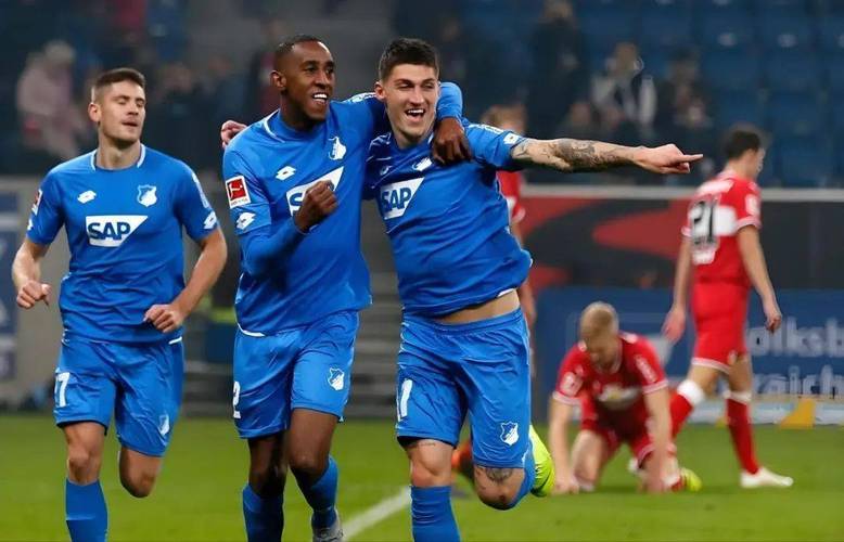 包含霍芬海姆队员失误频频，遭遇失利连环的词条