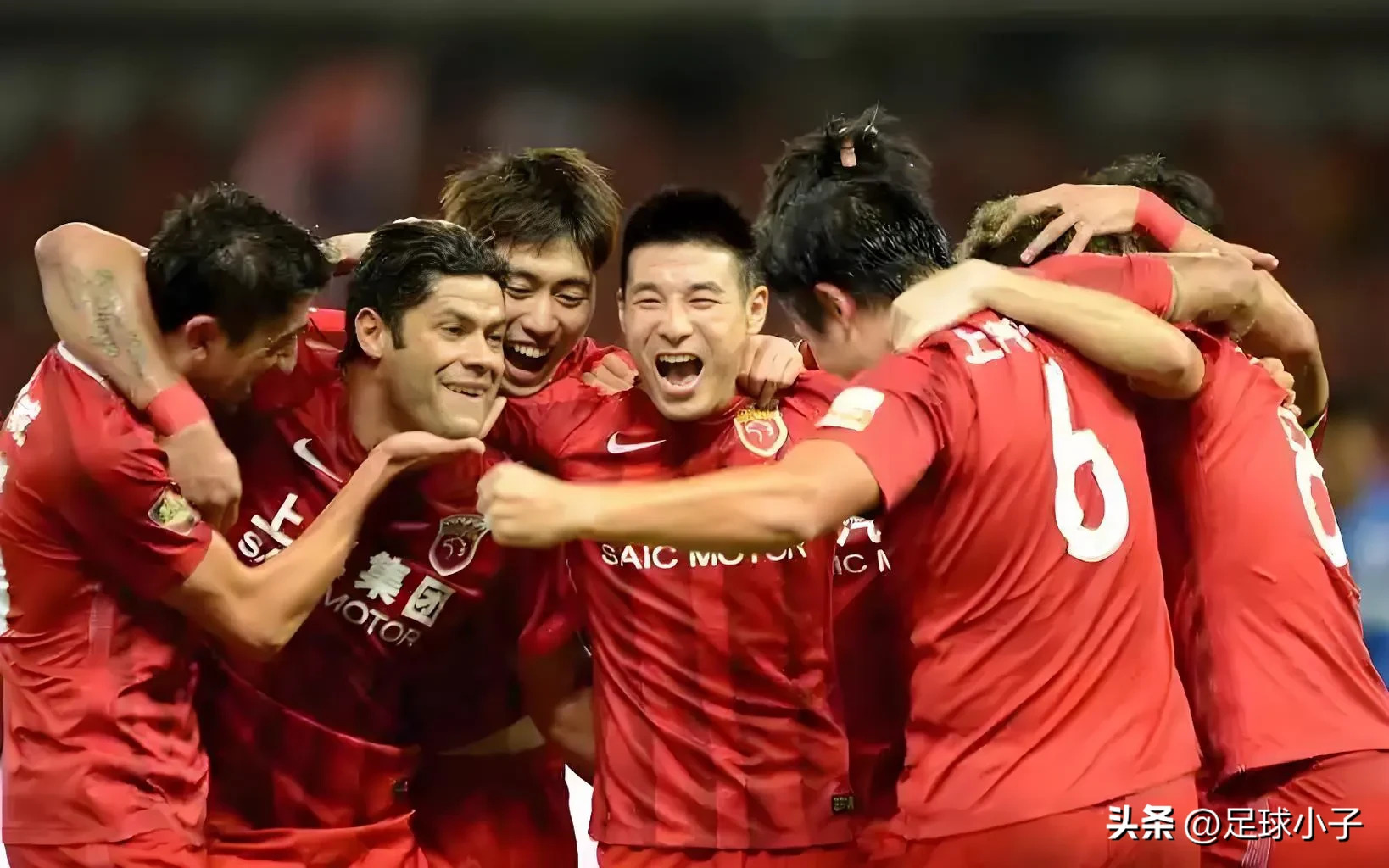 东西部球队交锋，赛事紧张激烈，胜负难料的简单介绍