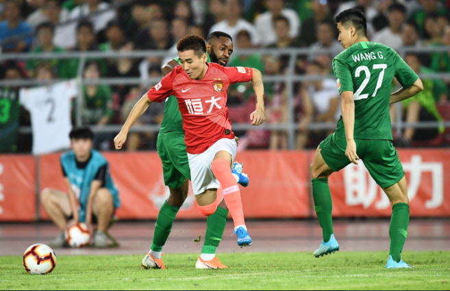 国安主场挑战恒大，谁能笑到最后？