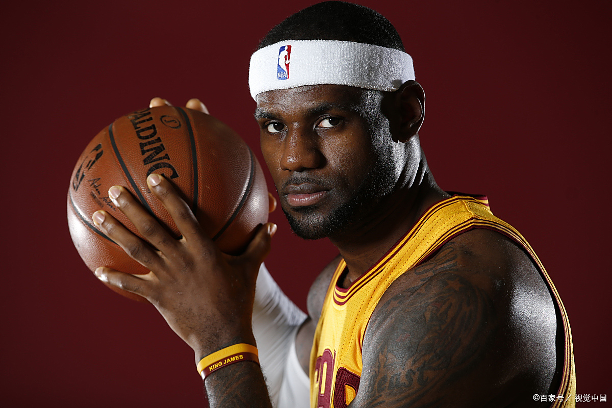 关于沃尔夫斯堡队在比赛中奋力一搏获得胜利的信息